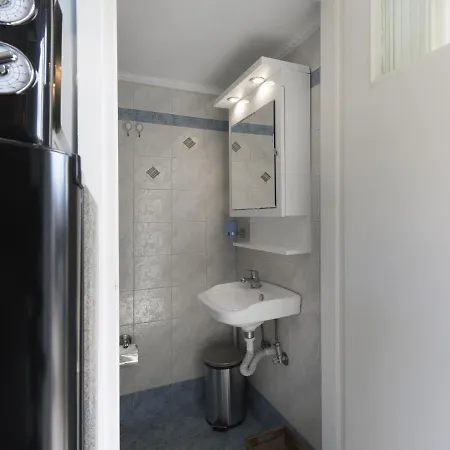 Cozy Loft With Private Terrace In The Heart Of Koukaki,